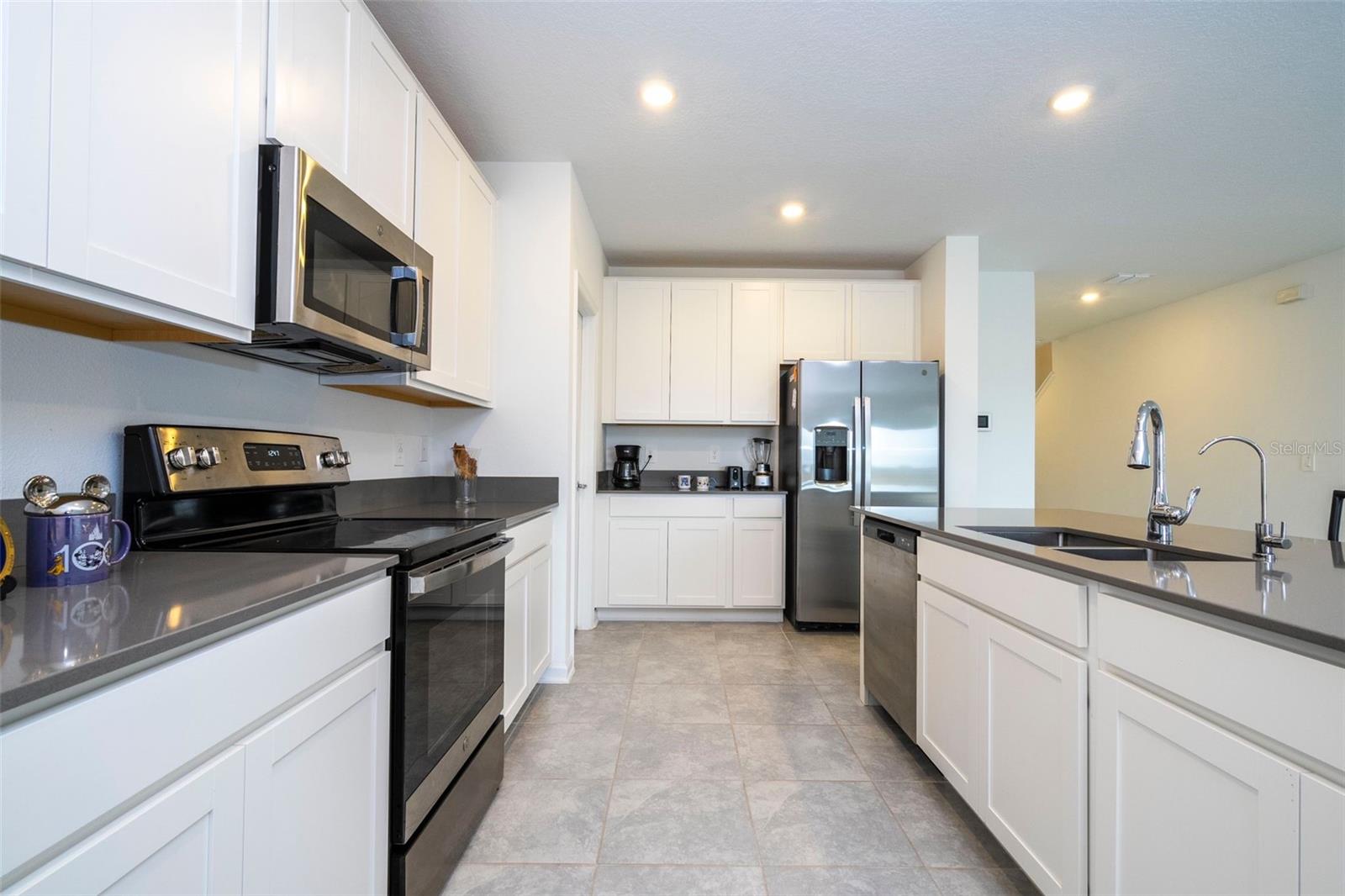 ASTONIA NORTH 2 - Residential