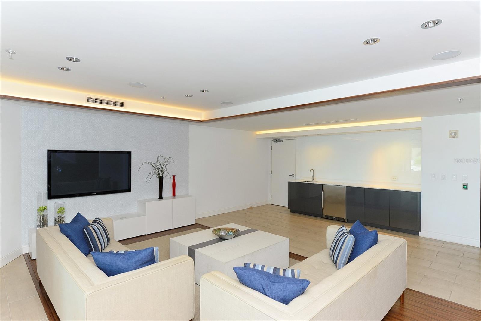 RIVO AT RINGLING - Residential