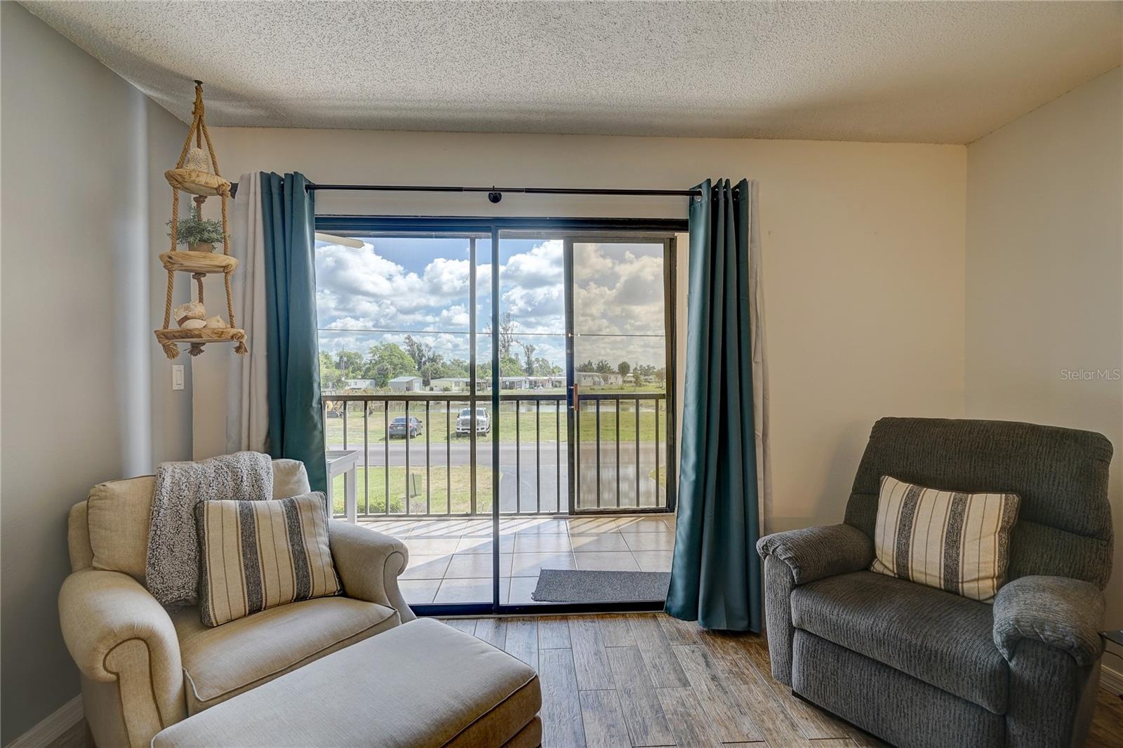 TARPON BAY PH 01 BLDG A - Residential