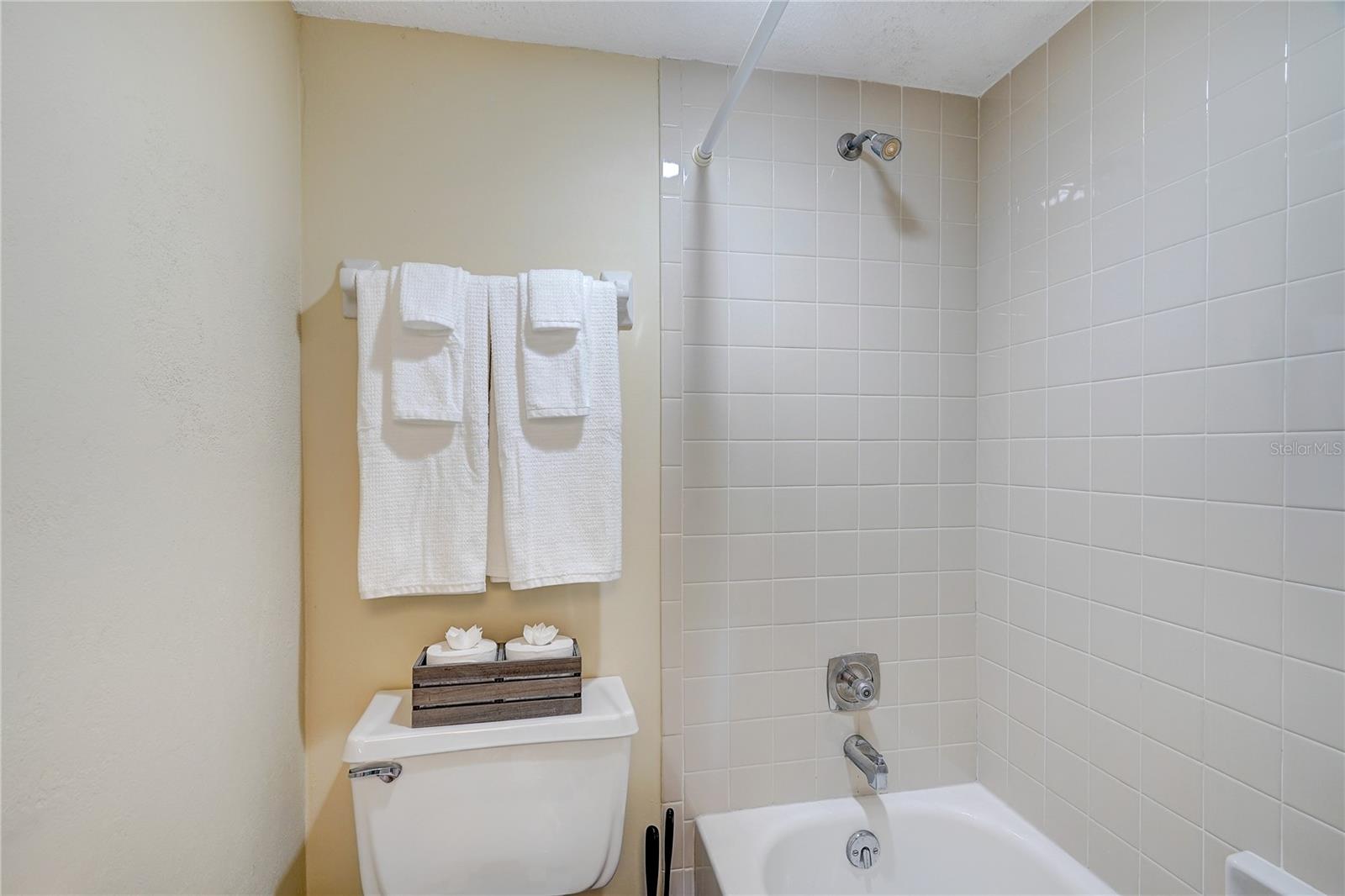 TARPON BAY PH 01 BLDG A - Residential