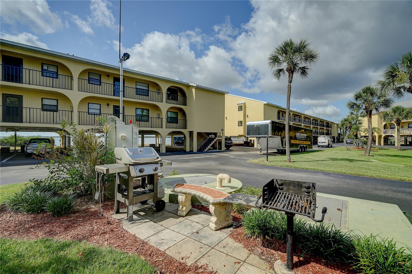 TARPON BAY PH 01 BLDG A - Residential