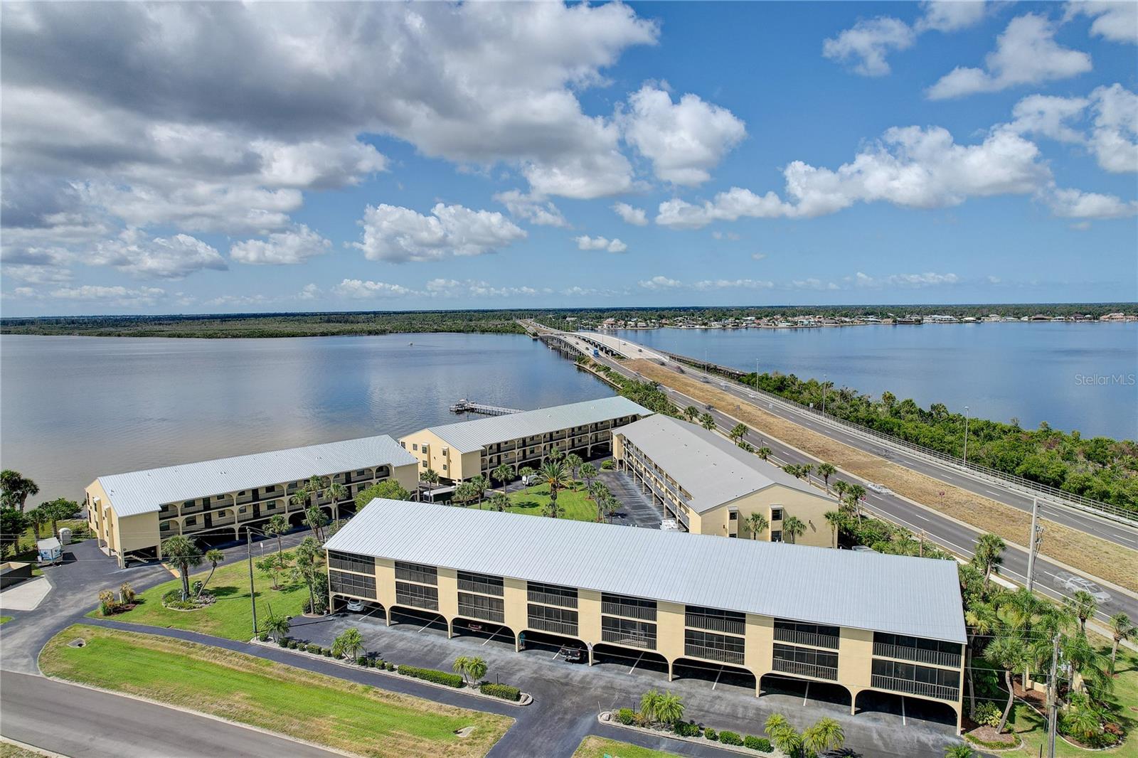 TARPON BAY PH 01 BLDG A - Residential