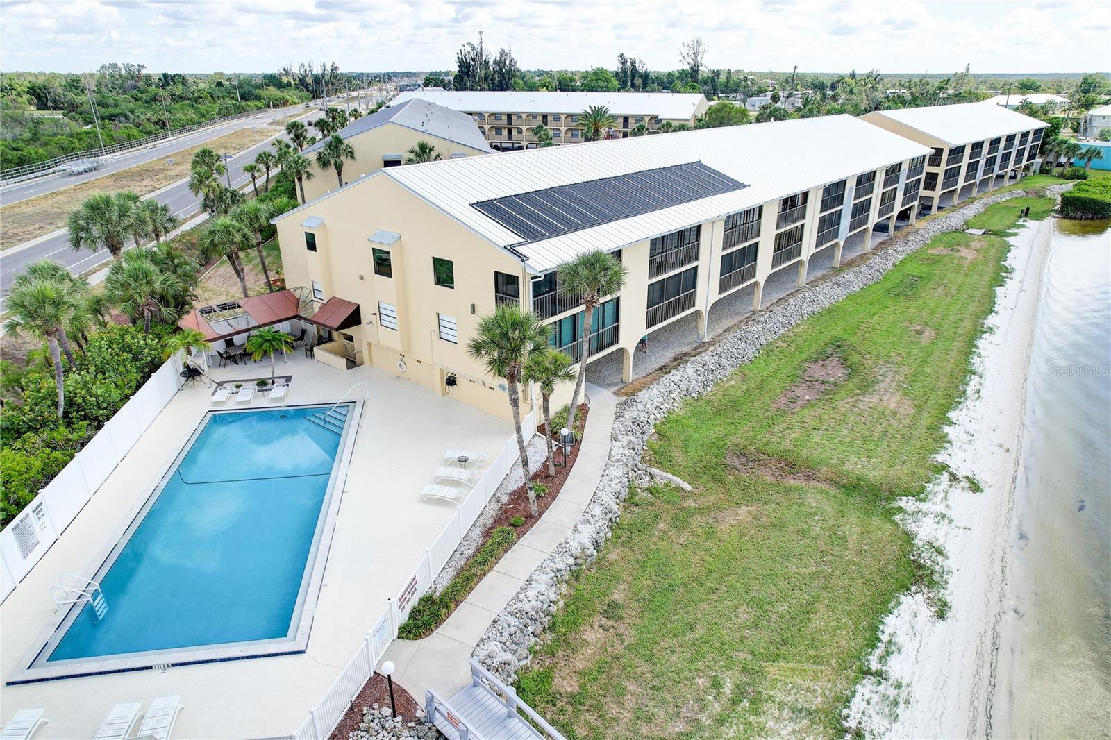 TARPON BAY PH 01 BLDG A - Residential