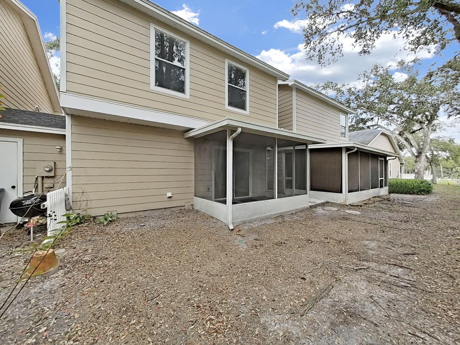 FOX LAKE TWNHMS - Residential