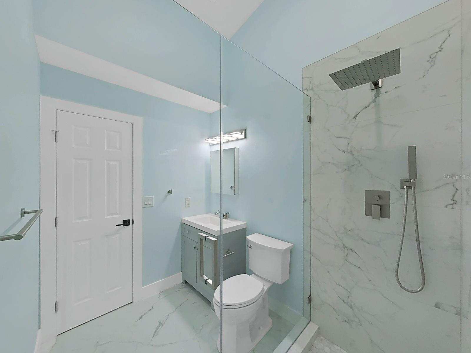 FOX LAKE TWNHMS - Residential