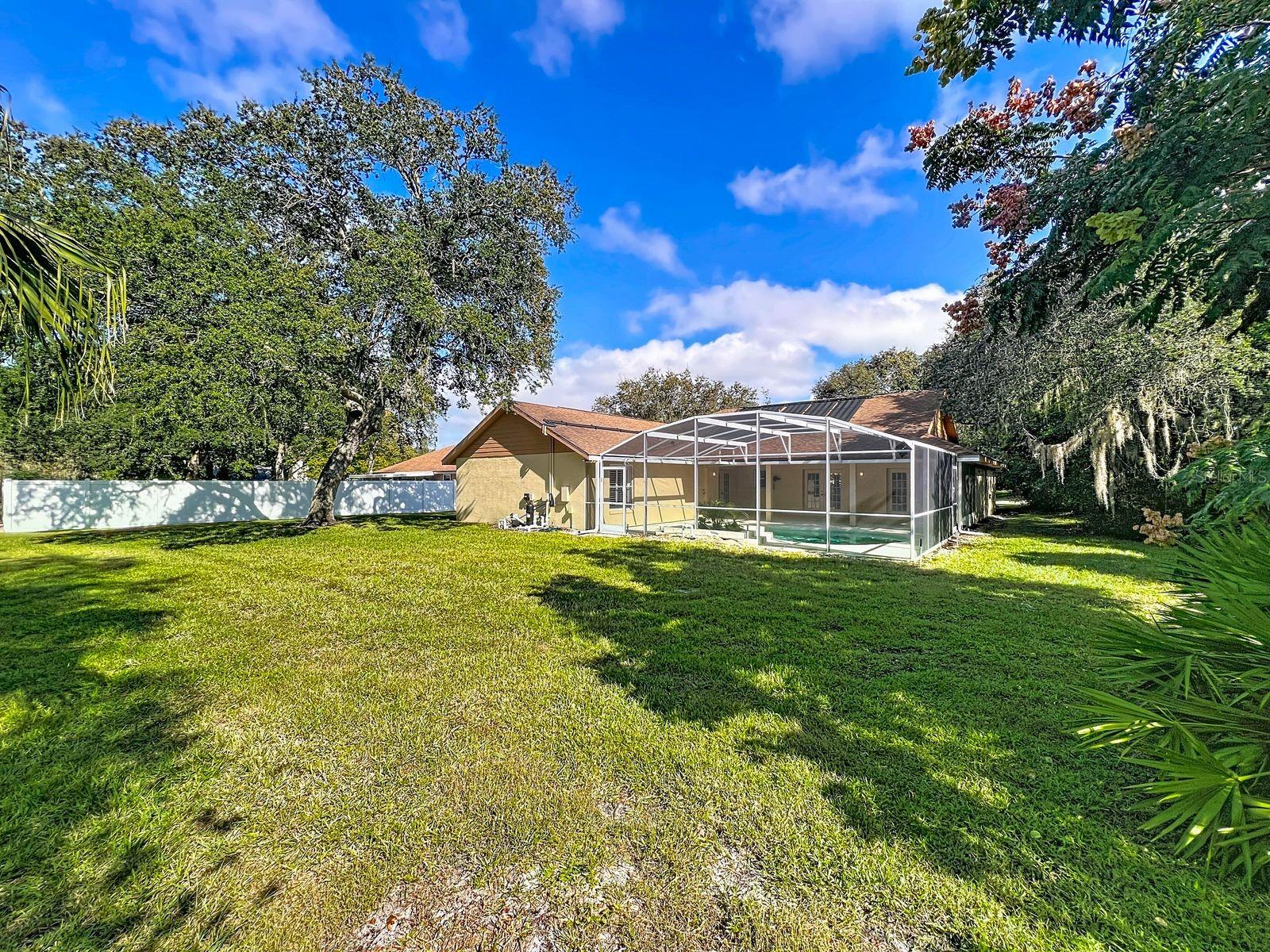 SILVER LAKE FOREST - Residential