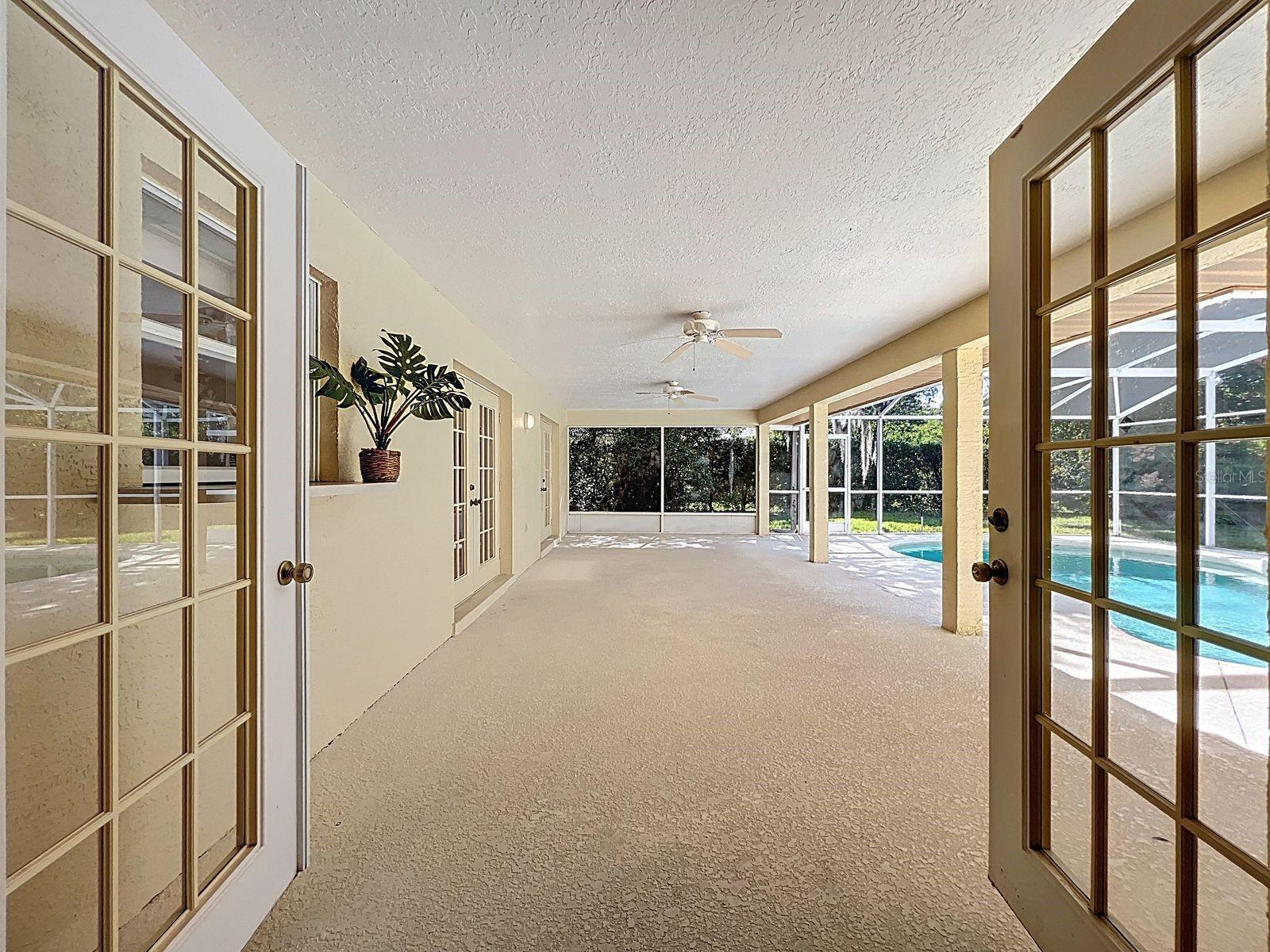 SILVER LAKE FOREST - Residential