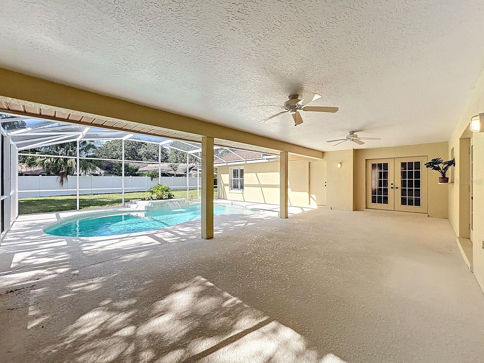 SILVER LAKE FOREST - Residential