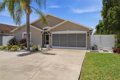Photo of 15 Comet Court, Palm Coast, FL 32137 (MLS # FC318921)