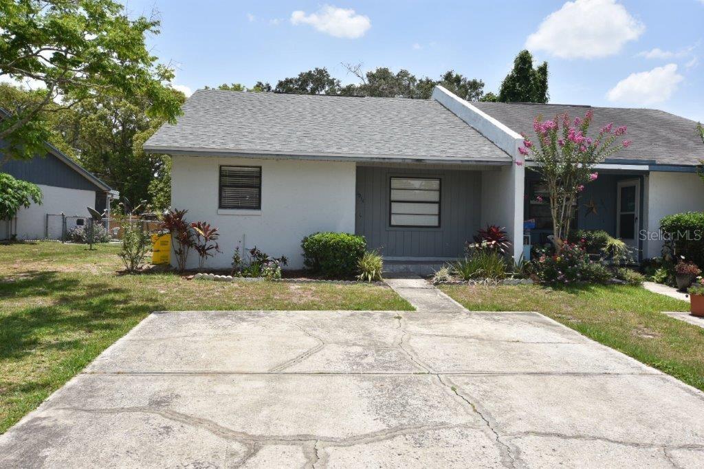 2 Bedroom 2 bath with Ceramic tile, vaulted ceilings, washer/dryer hook-up, bonus room perfect for den or office. Fenced yard.
Administration Fee:
Upon approval tenants will be subject to a $250 one-time administration fee.
This property is proud to offer deposit-free living to qualified renters through Obligo! We understand that moving costs can add up, so we want to extend financial flexibility to our residents.
Resident Benefit Package (Included in rental amount):
-Bi-monthly A/C Filter Delivery
-$100,000 Tenant Liability Insurance/ $10,000 Content Coverage
-PestShare Service
-Identity Protection
-Credit building (All Credit Bureaus)
-Piñata Tenant Rewards Program
-Tenant Portal Access: Online payments & submission of maintenance requests
-24 Hour Emergency Maintenance Hotline
-One time Late Fee Forgiveness
-$500 Rebate after closing if you purchase a home with one of our preferred Realtors