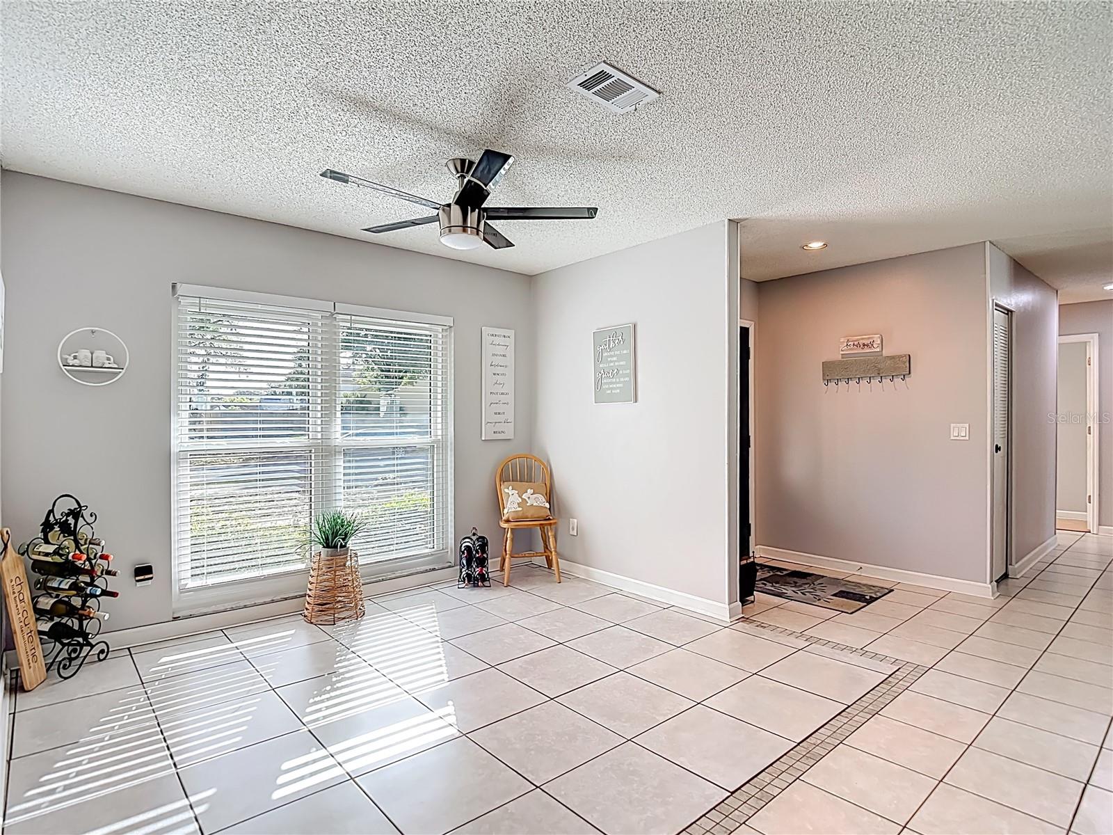 BLOOMINGDALE SEC A UNIT 1V - Residential