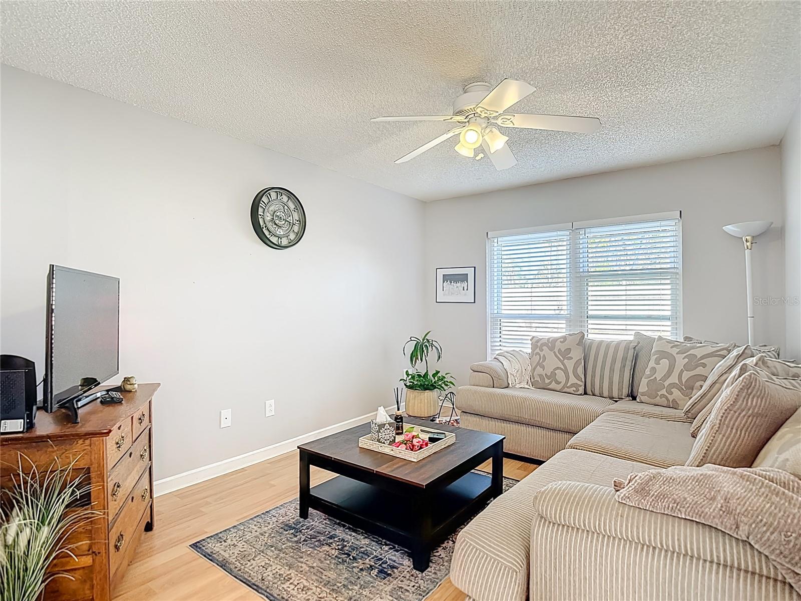 BLOOMINGDALE SEC A UNIT 1V - Residential