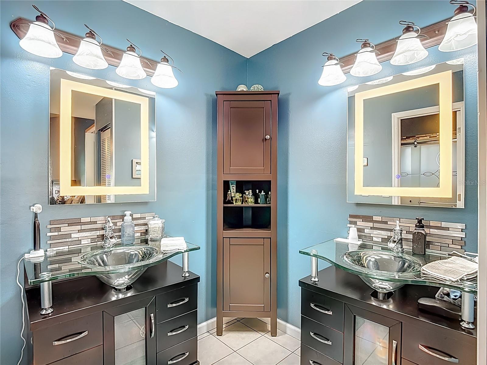 BLOOMINGDALE SEC A UNIT 1V - Residential