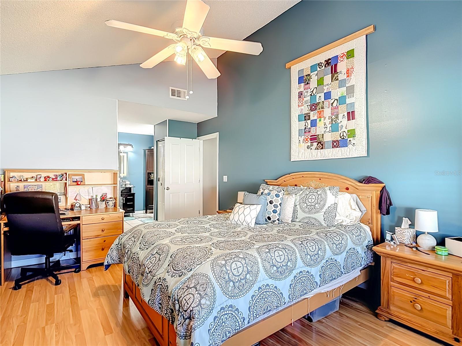 BLOOMINGDALE SEC A UNIT 1V - Residential