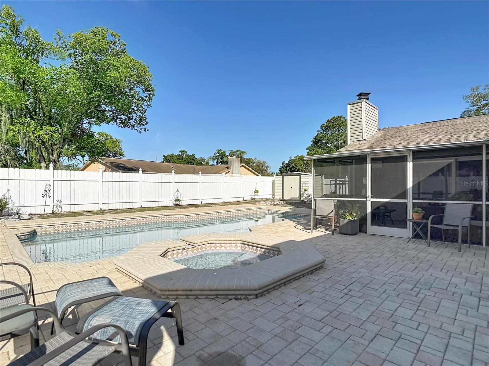 BLOOMINGDALE SEC A UNIT 1V - Residential