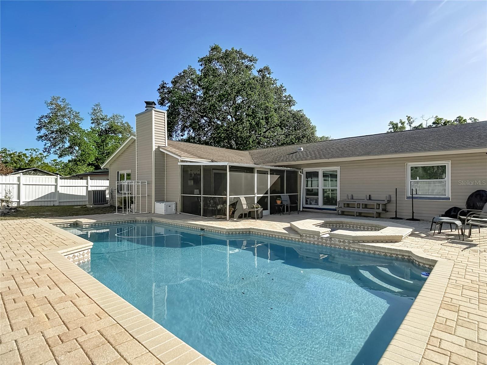 BLOOMINGDALE SEC A UNIT 1V - Residential