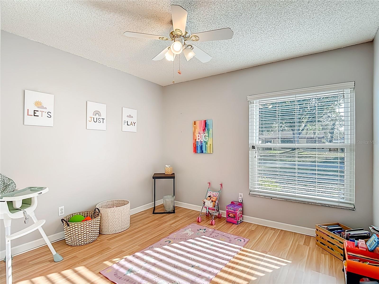 BLOOMINGDALE SEC A UNIT 1V - Residential