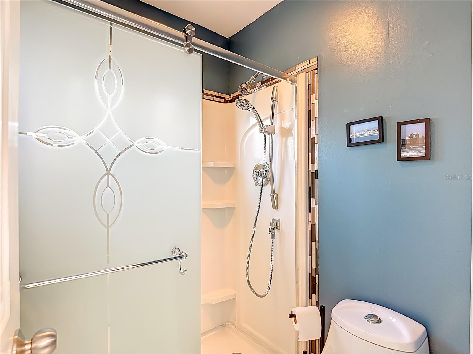 BLOOMINGDALE SEC A UNIT 1V - Residential