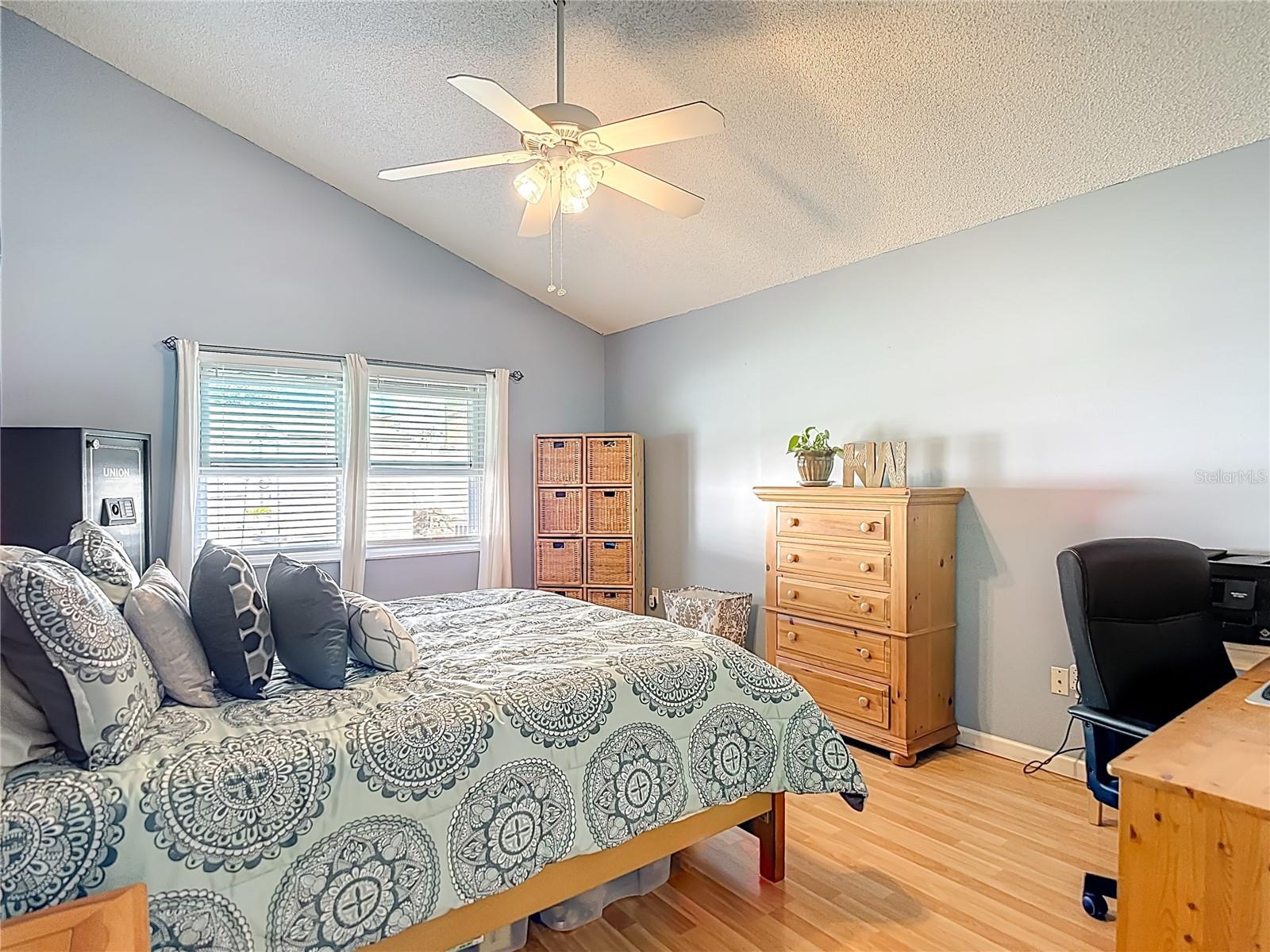 BLOOMINGDALE SEC A UNIT 1V - Residential