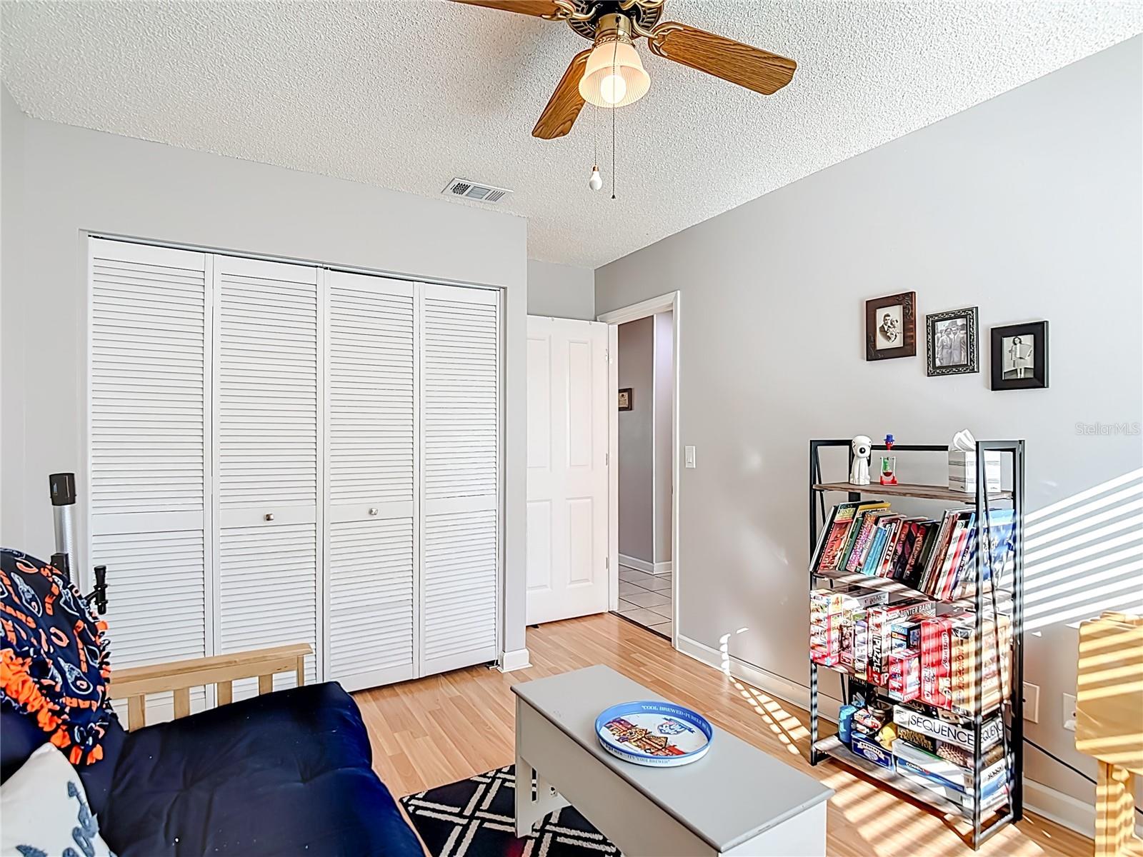 BLOOMINGDALE SEC A UNIT 1V - Residential