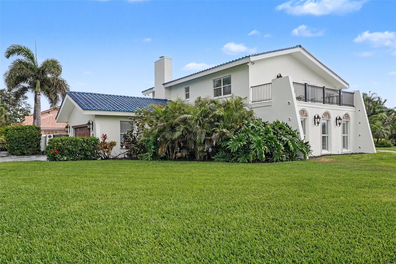 BAYWAY ISLES - Residential