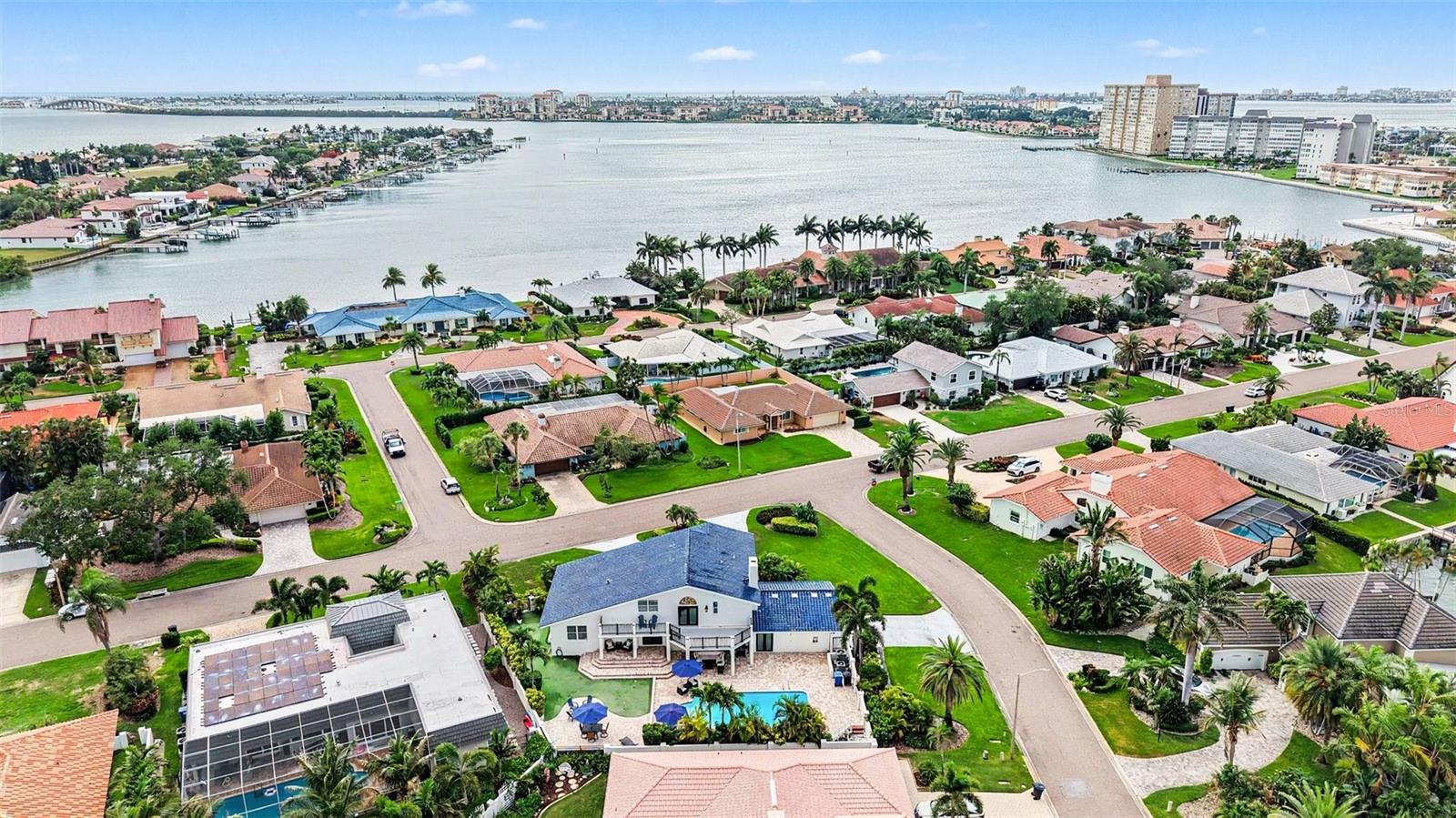 BAYWAY ISLES - Residential