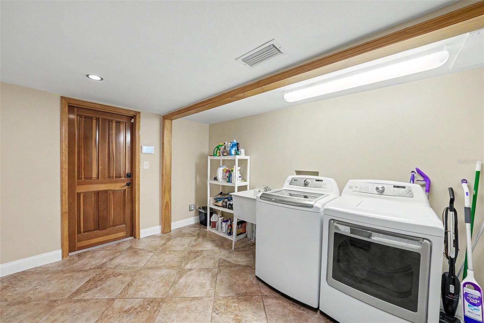 BAYWAY ISLES - Residential