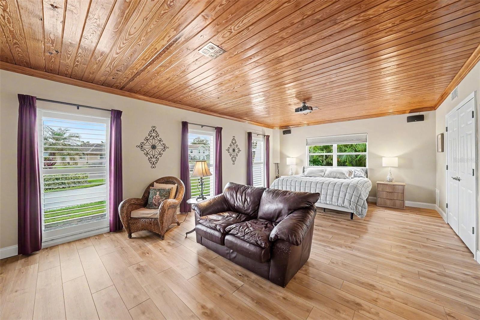 BAYWAY ISLES - Residential