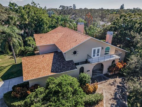 2275 KINGS POINT DRIVE LARGO FL 33774