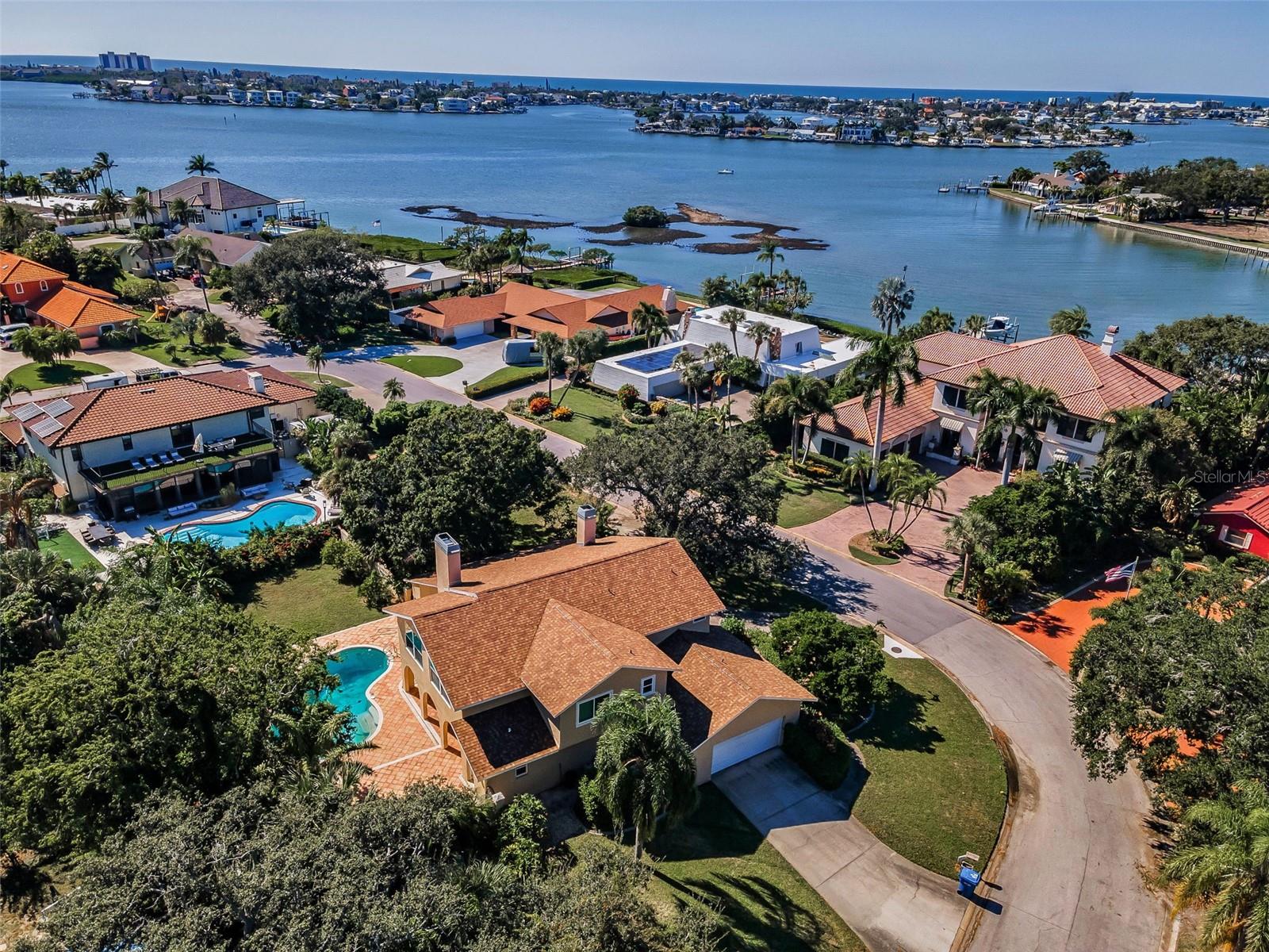 CARLTON ESTATES - Residential