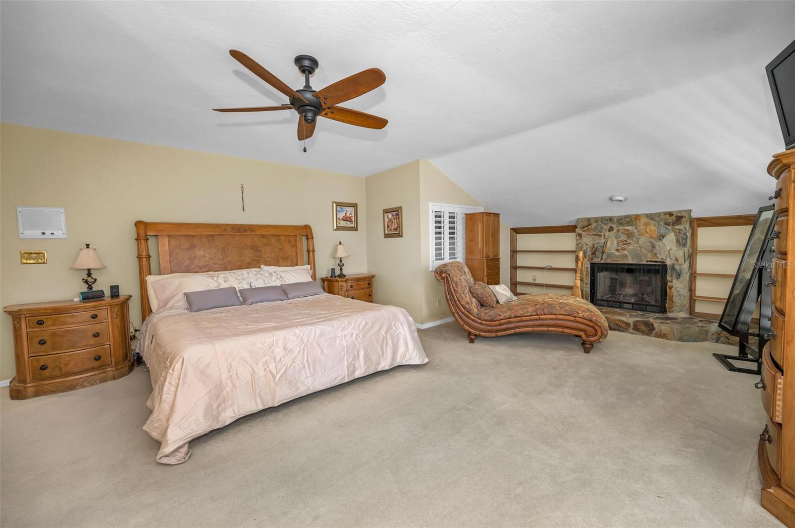 CARLTON ESTATES - Residential