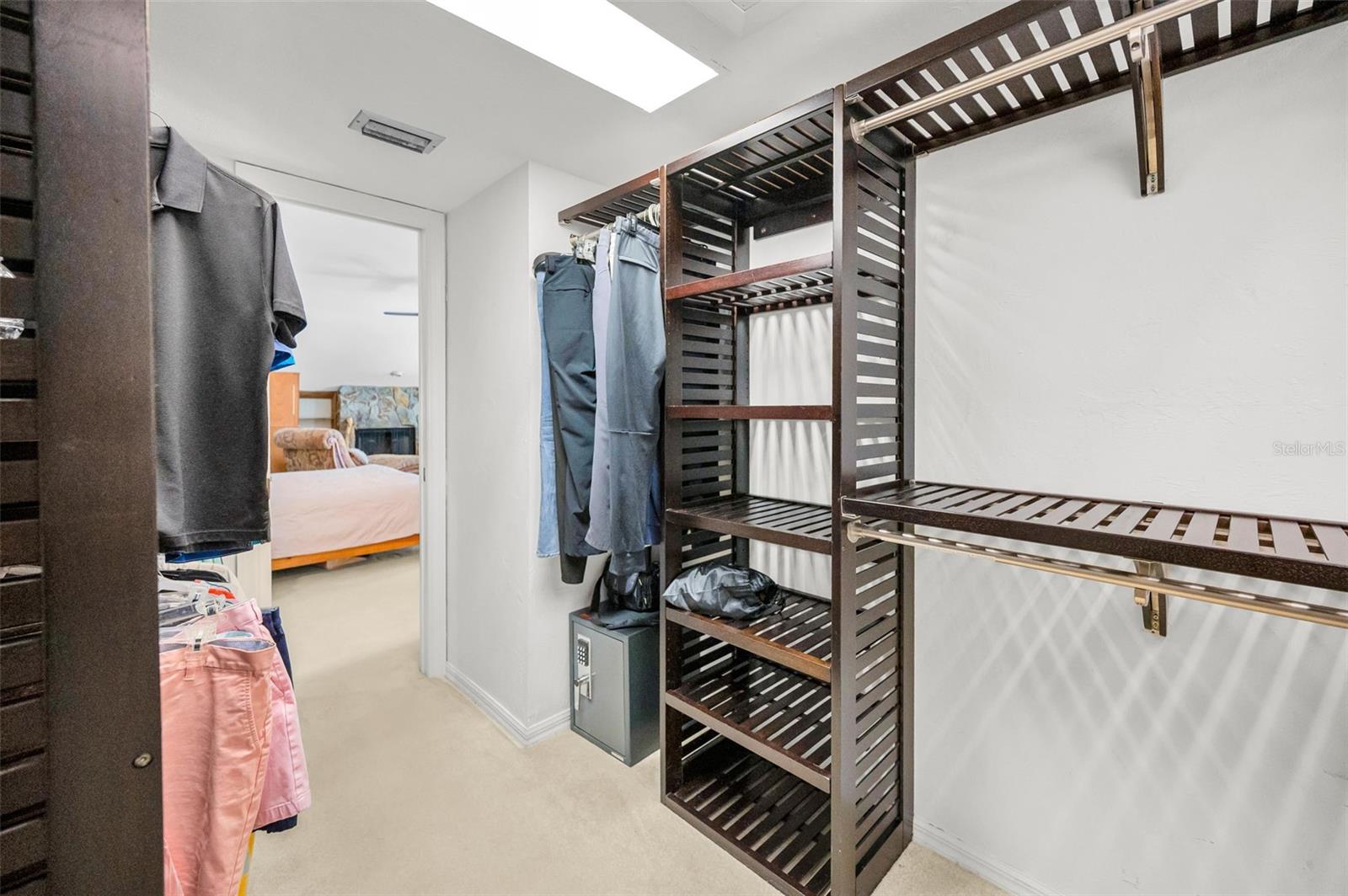 CARLTON ESTATES - Residential