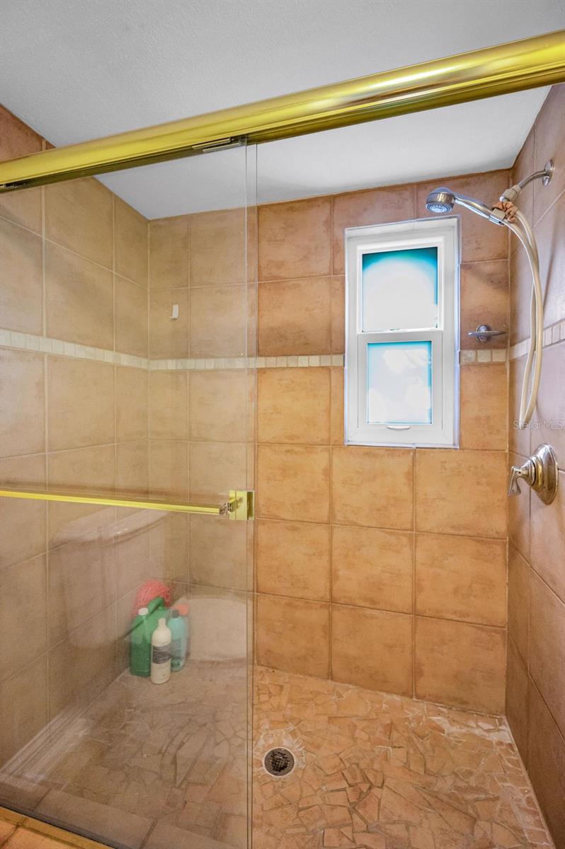 CARLTON ESTATES - Residential