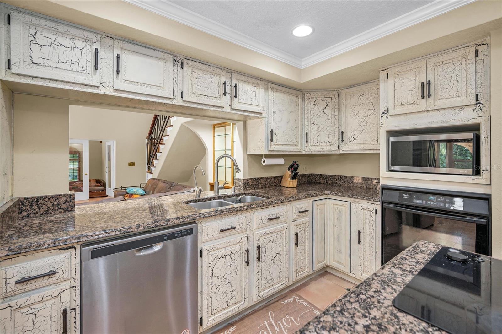 CARLTON ESTATES - Residential