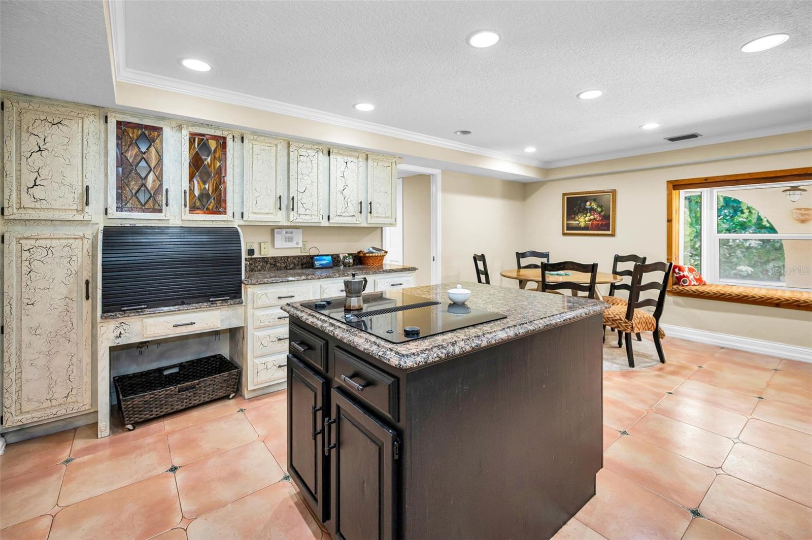 CARLTON ESTATES - Residential