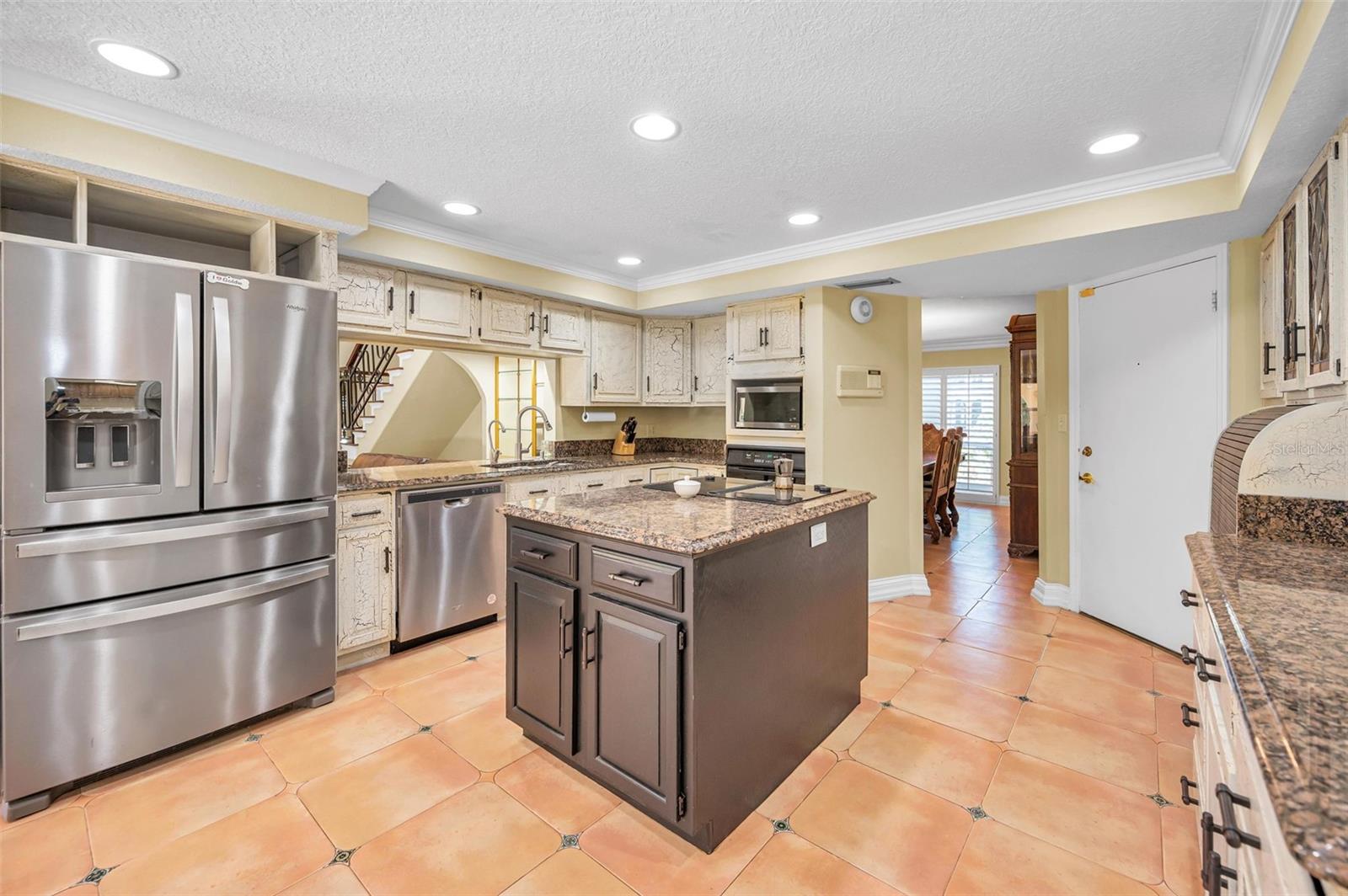 CARLTON ESTATES - Residential