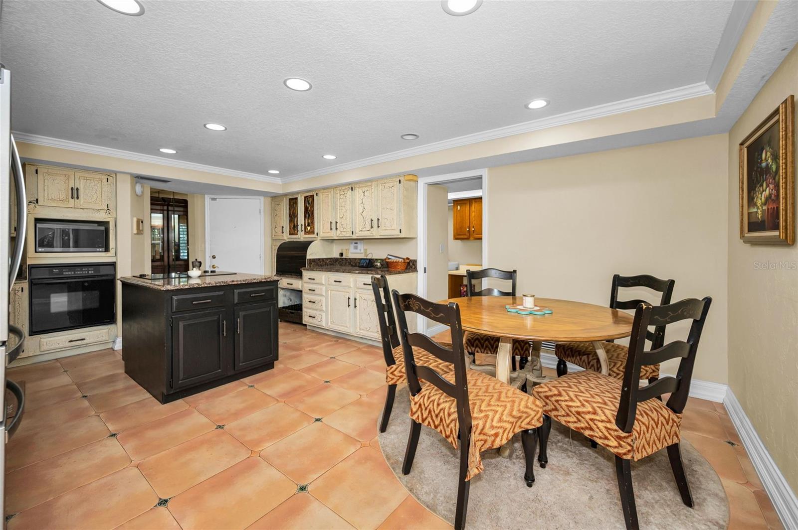 CARLTON ESTATES - Residential