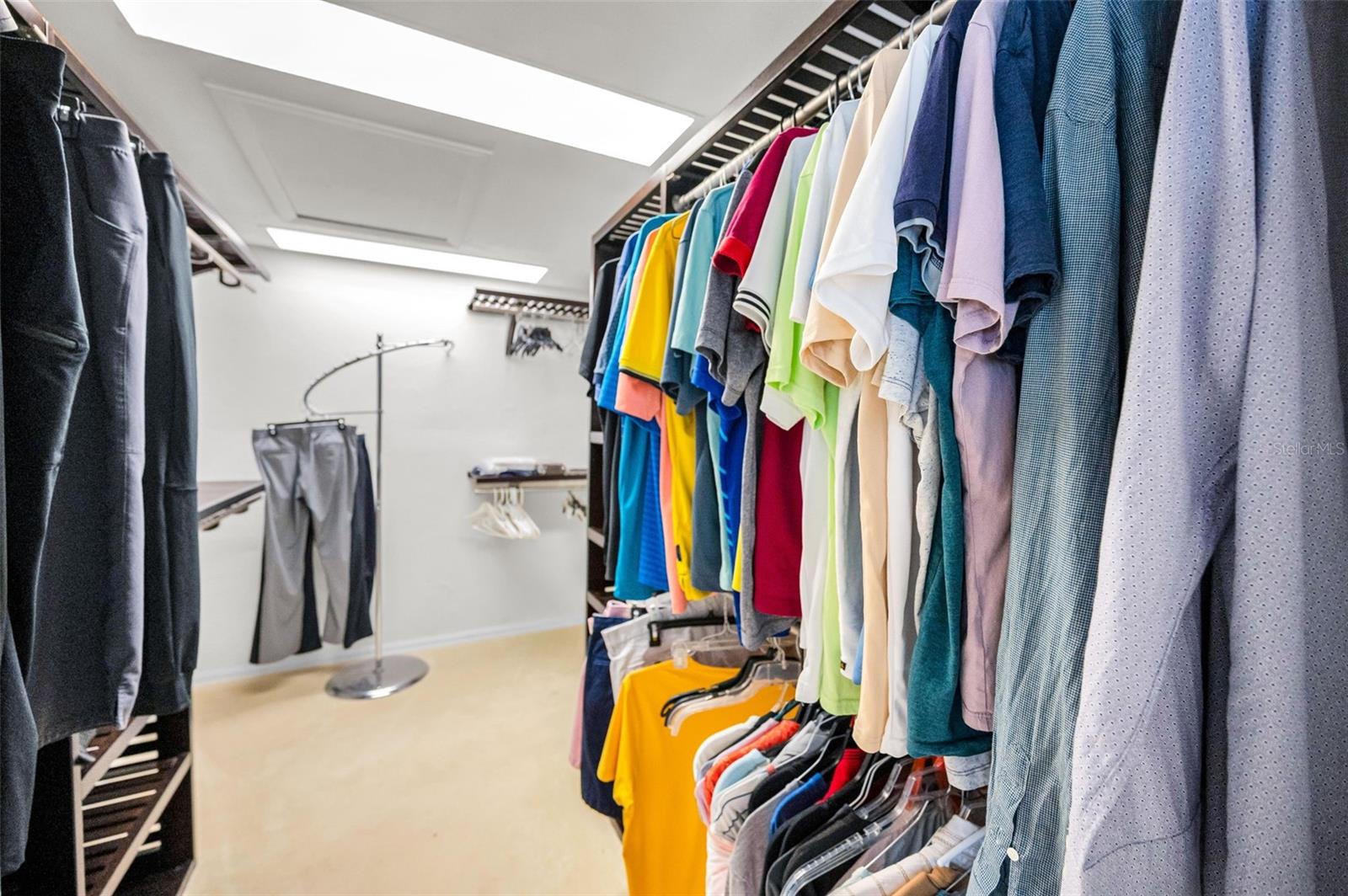 CARLTON ESTATES - Residential