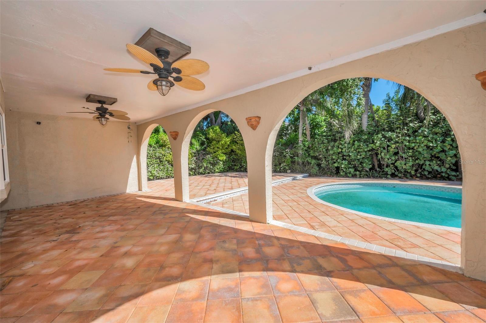 CARLTON ESTATES - Residential