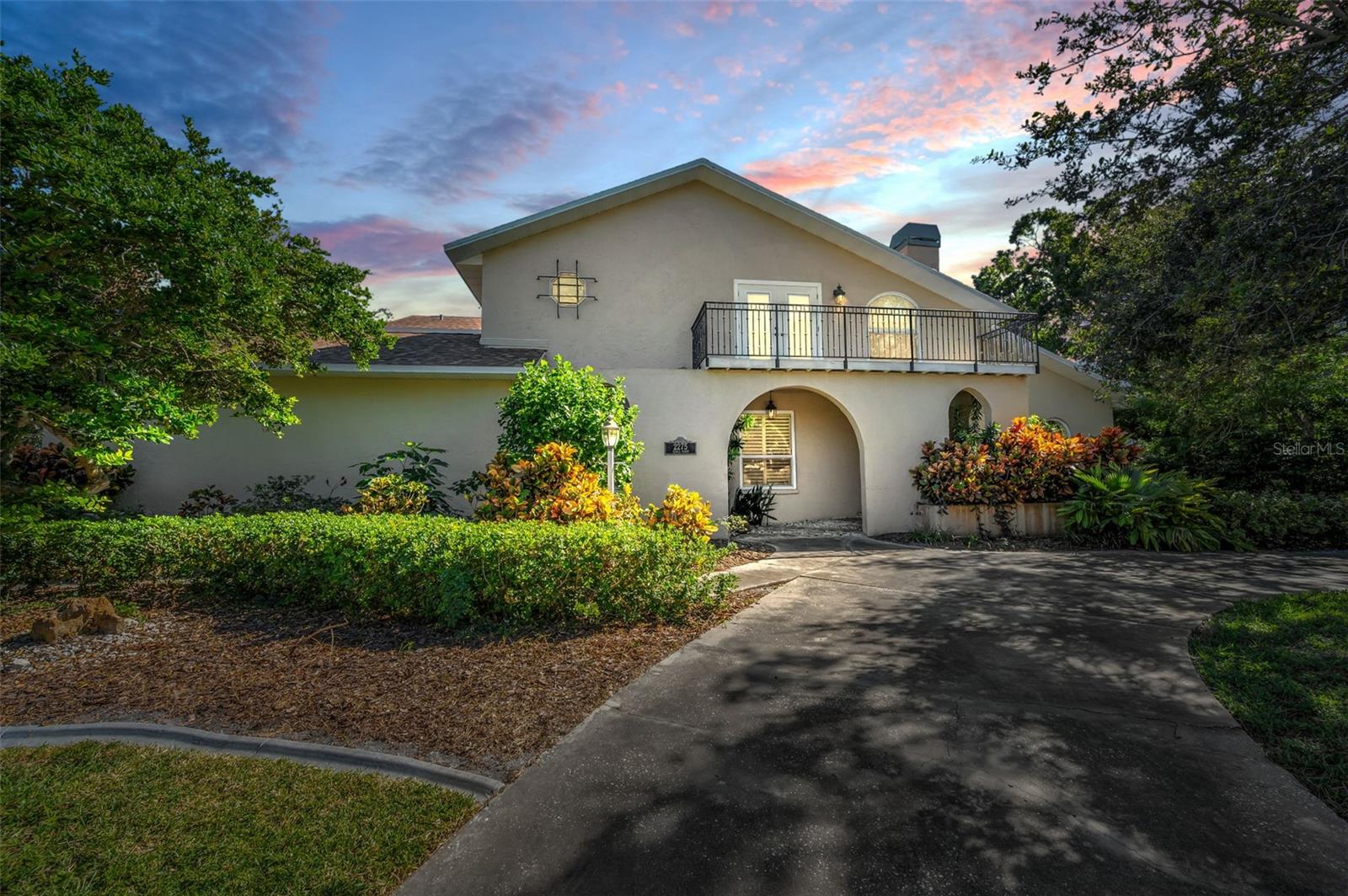 CARLTON ESTATES - Residential