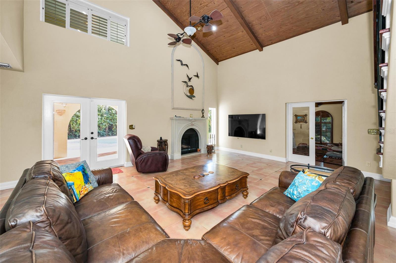 CARLTON ESTATES - Residential