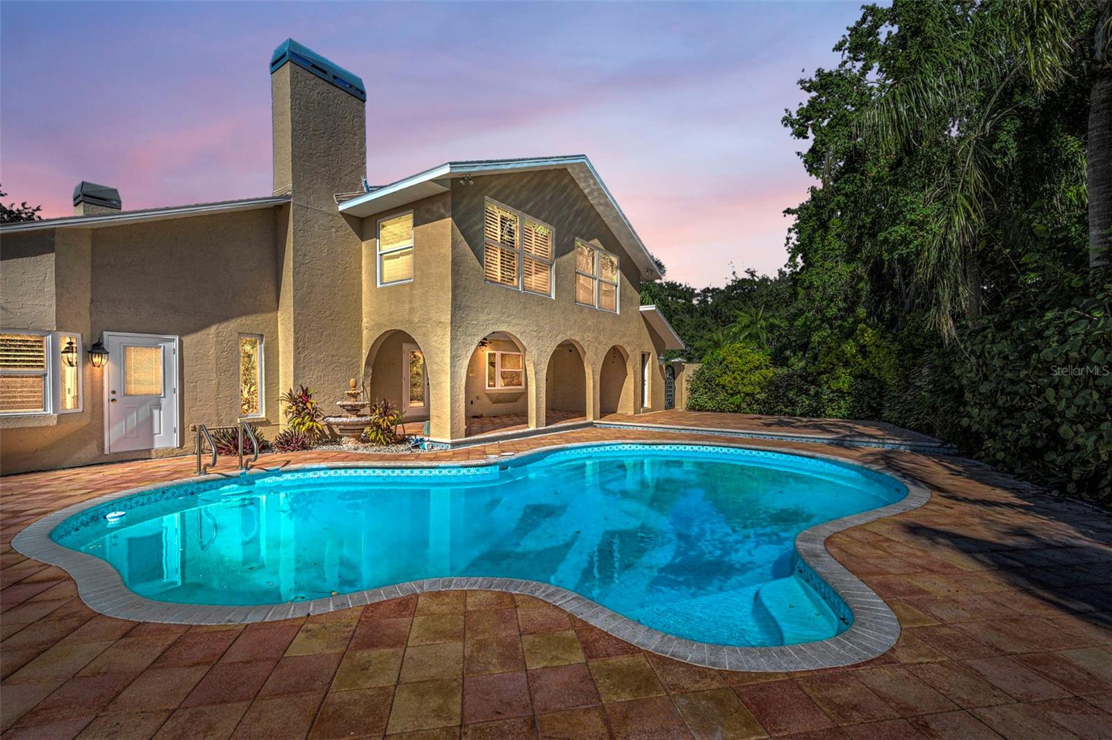 CARLTON ESTATES - Residential