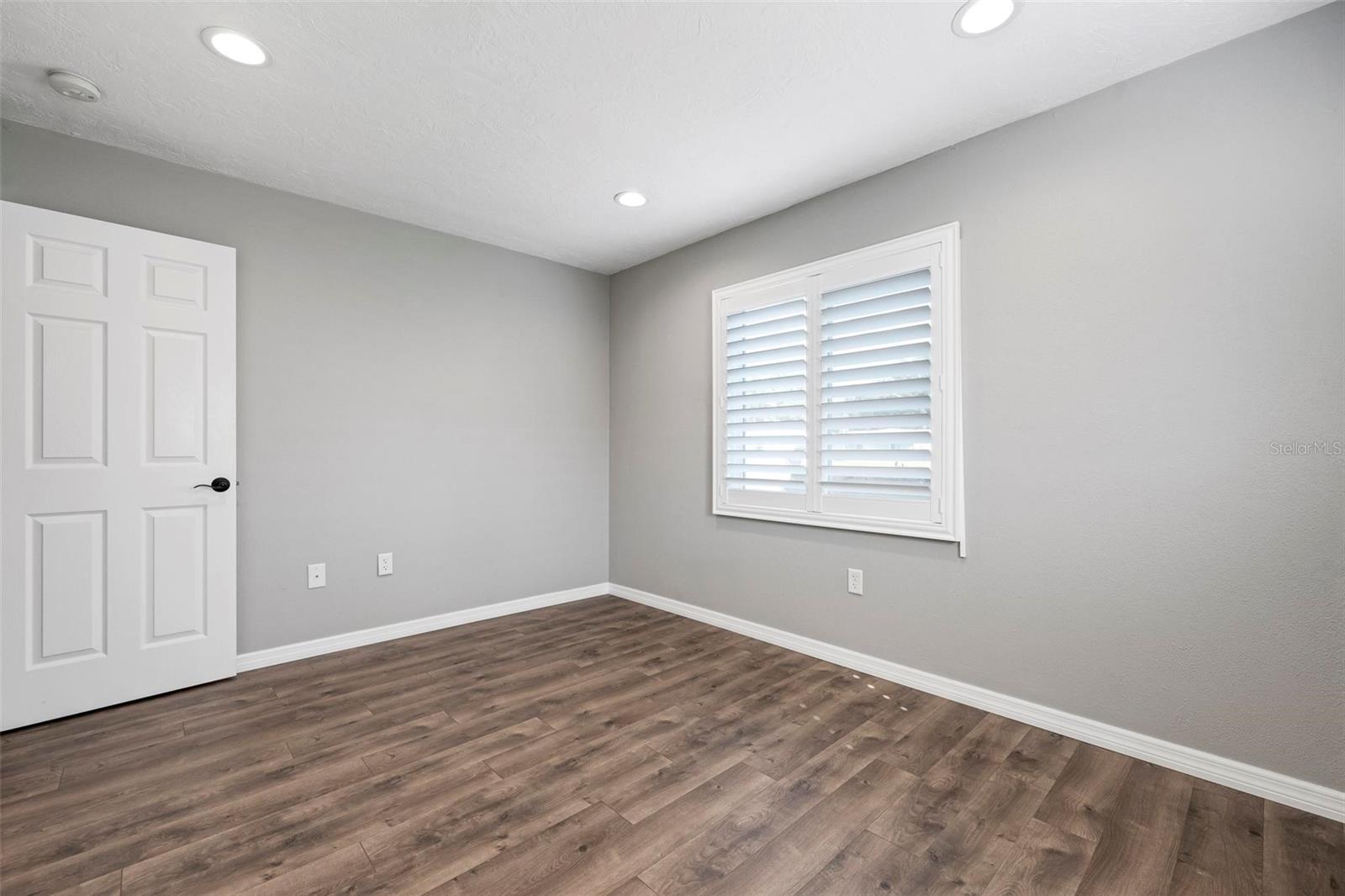 RIDGEWOOD ESTATES 13TH ADD - Residential Lease