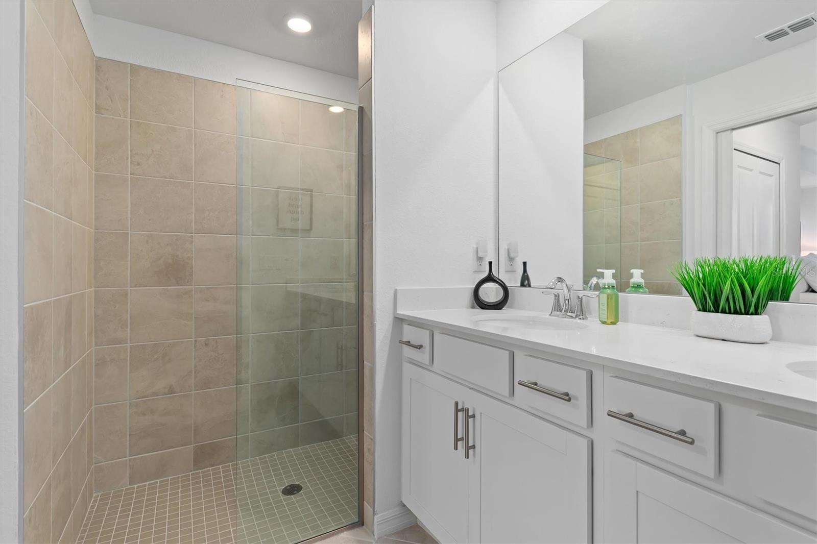 WELLEN PARK GOLF & COUNTRY CLUB - Residential