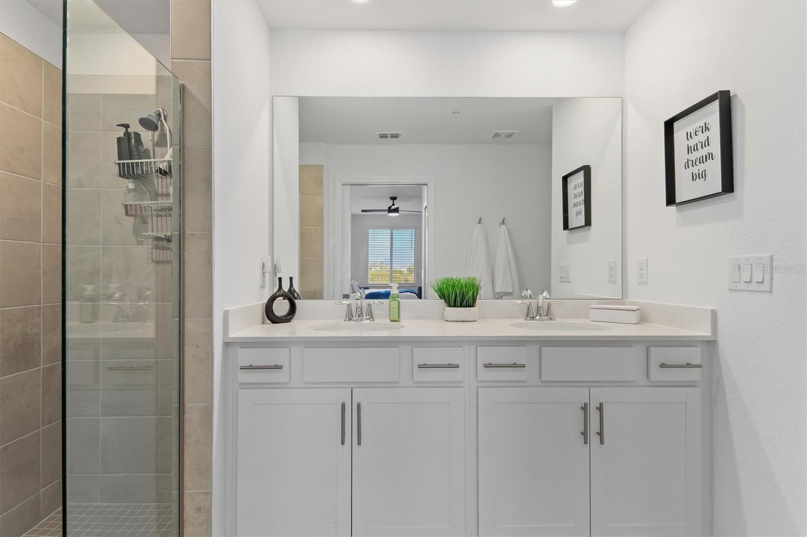 WELLEN PARK GOLF & COUNTRY CLUB - Residential