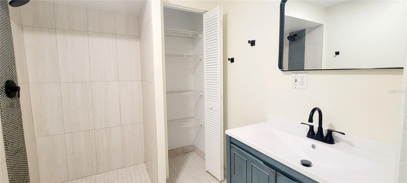 BERMUDA BAY BEACH CONDO - Residential Lease