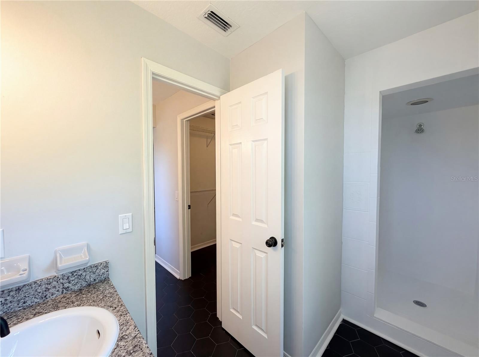 KINGSLAND COUNTRY ESTATE - Residential