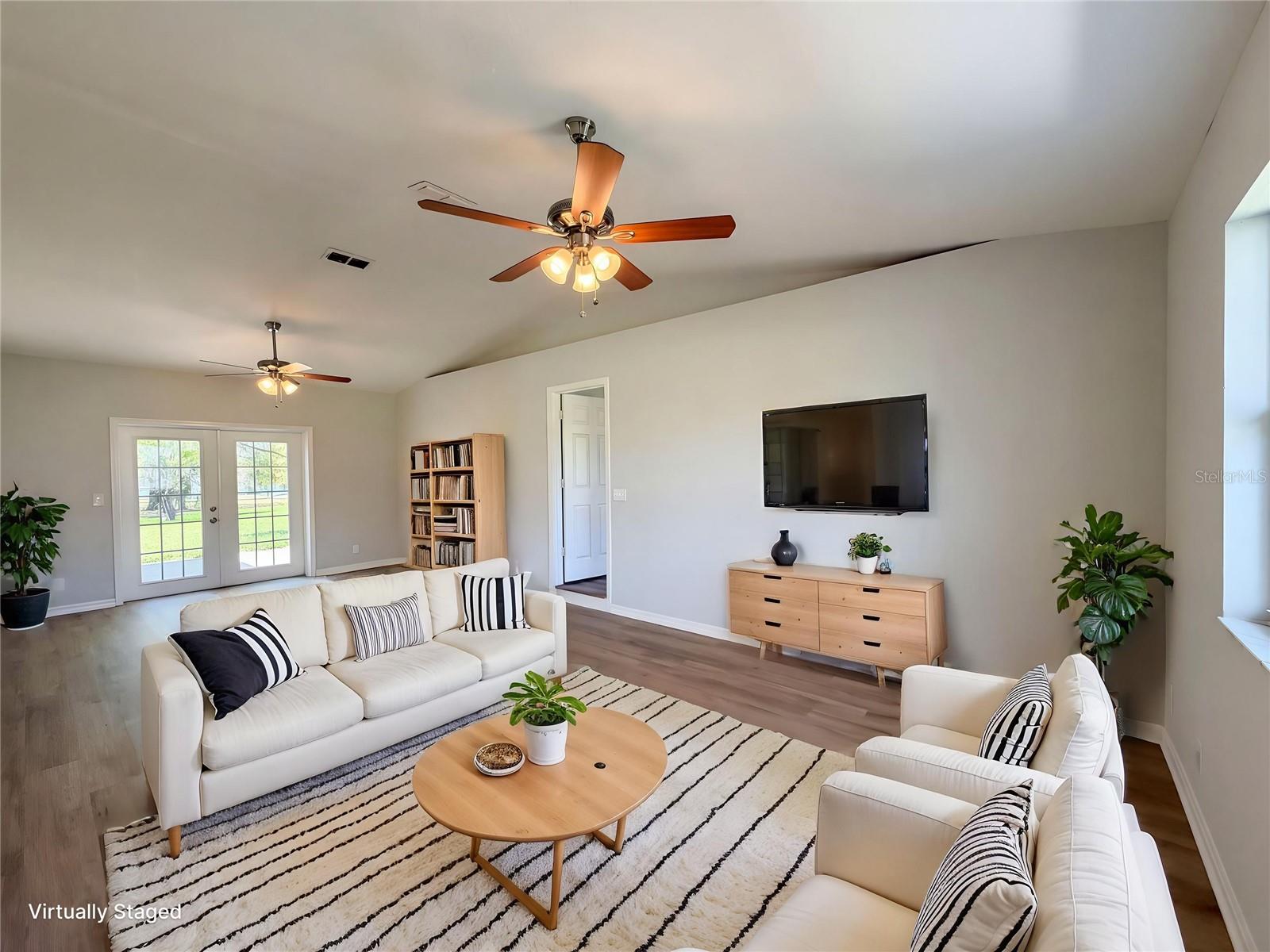 KINGSLAND COUNTRY ESTATE - Residential