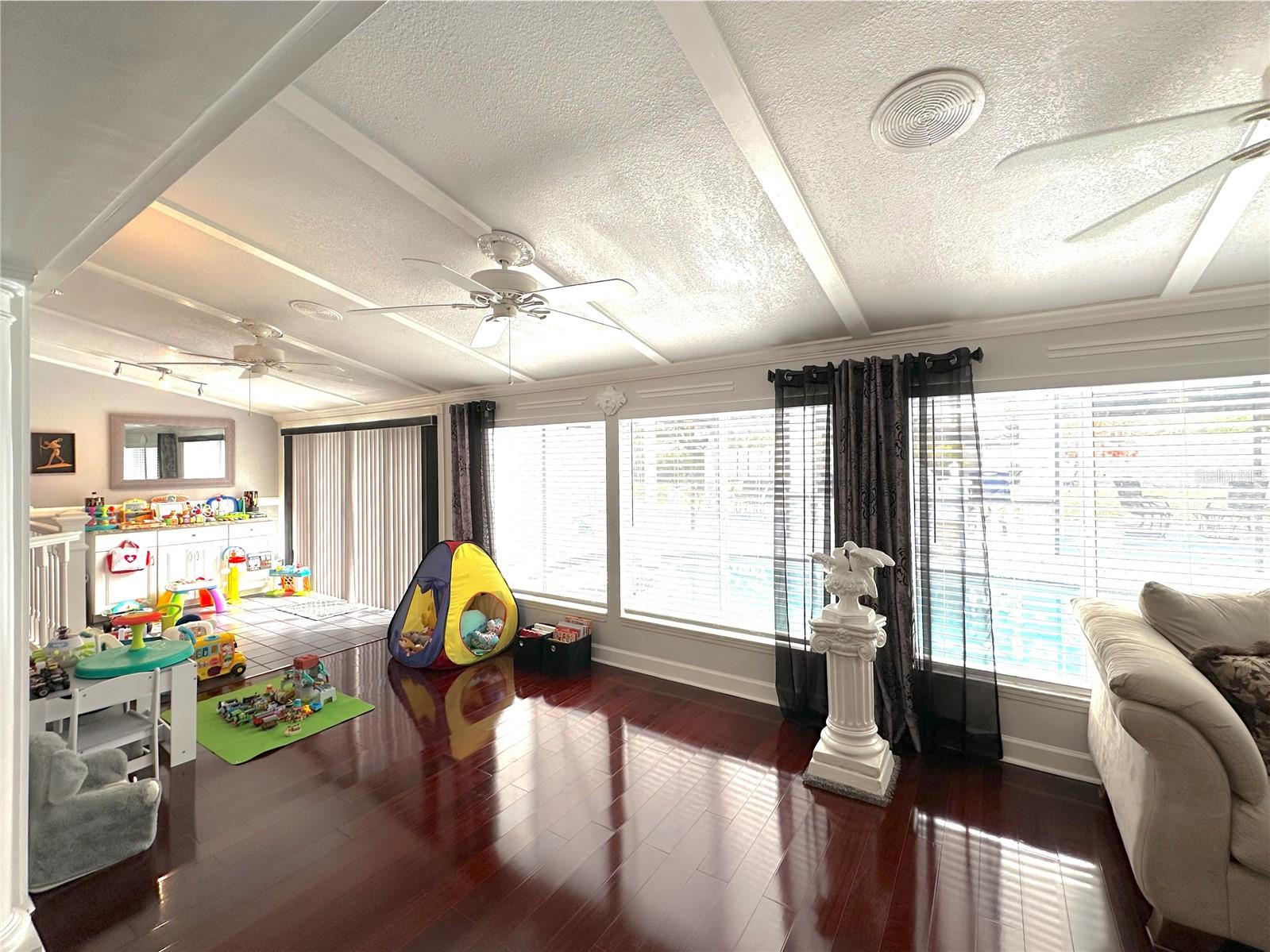 WINDERMERE HEIGHTS SEC 03 - Residential