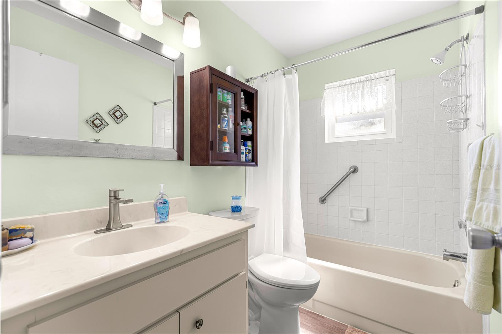 ON TOP OF THE WORLD - Residential